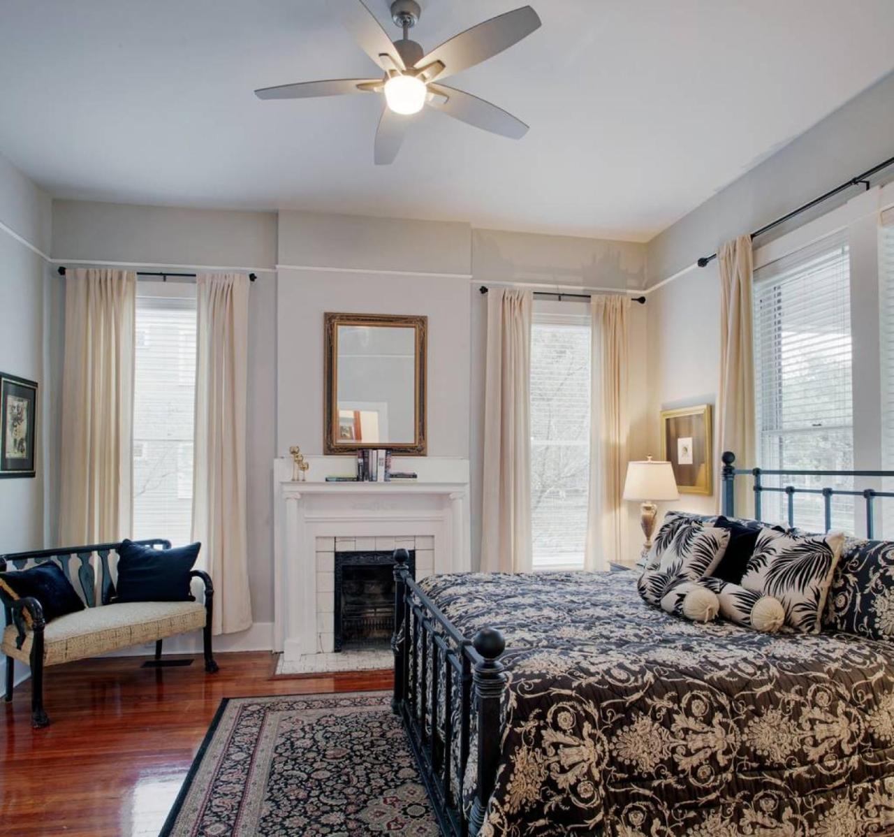 Apartamento 420Waldburg A - Modern Apt With Southern Charm Blocks From Forsyth Savannah Exterior foto